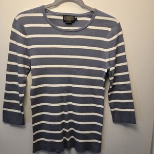 Pendleton Women's Blue and White Striped Sweater